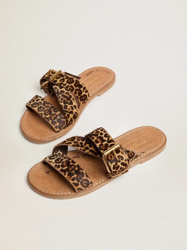 Sandale plate Margaret pentru femei din piele de ponei cu imprimeu leopard