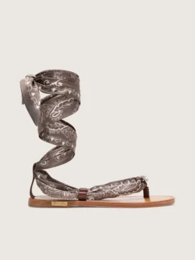 Sandale plate pentru femei cu model paisley gri și detalii cu pietre