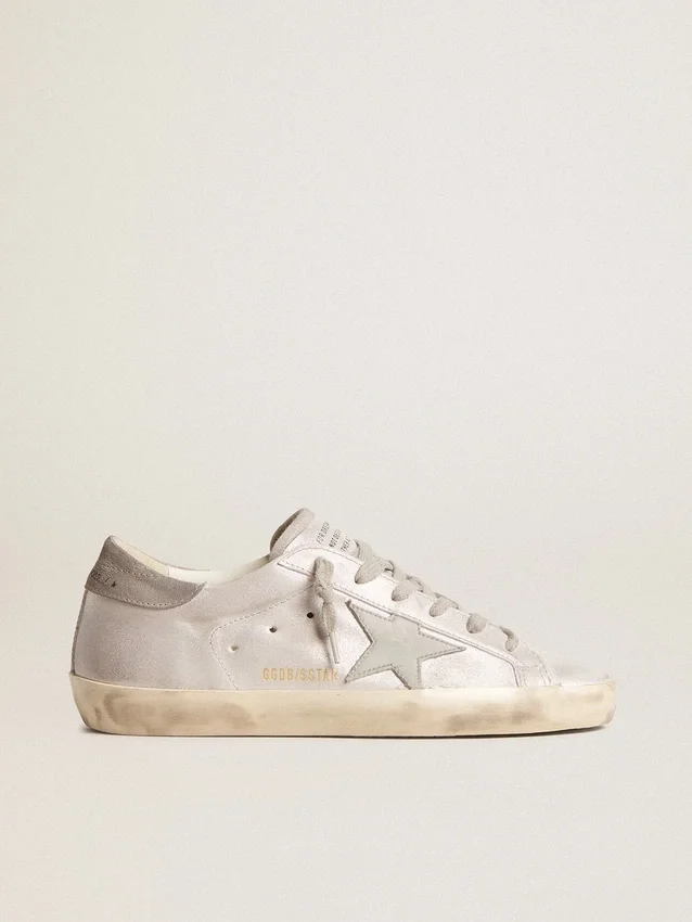Sneakersi Super-Star din piele cu efect de sclipici gri-alb, cu stea din piele