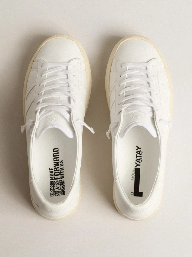 Sneakersi sustenabili Yatay Model 1B cu parte superioară albă pe bază biologică și Y alb