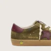 Super-Star pentru juniori din piele de căprioară verde militar, cu stea din piele burgund și bandă la călcâi