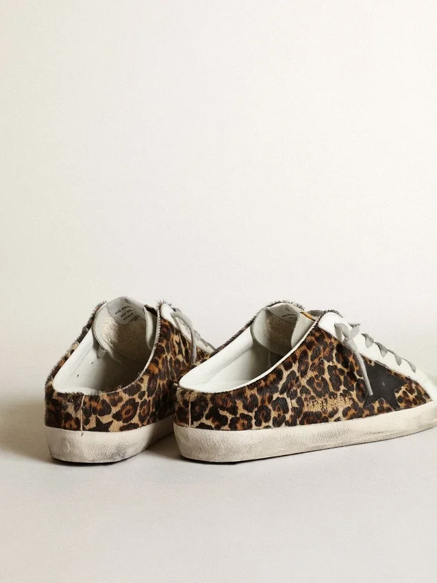 Super-Star Sabot pentru femei din piele de ponei cu imprimeu leopard și stea neagră